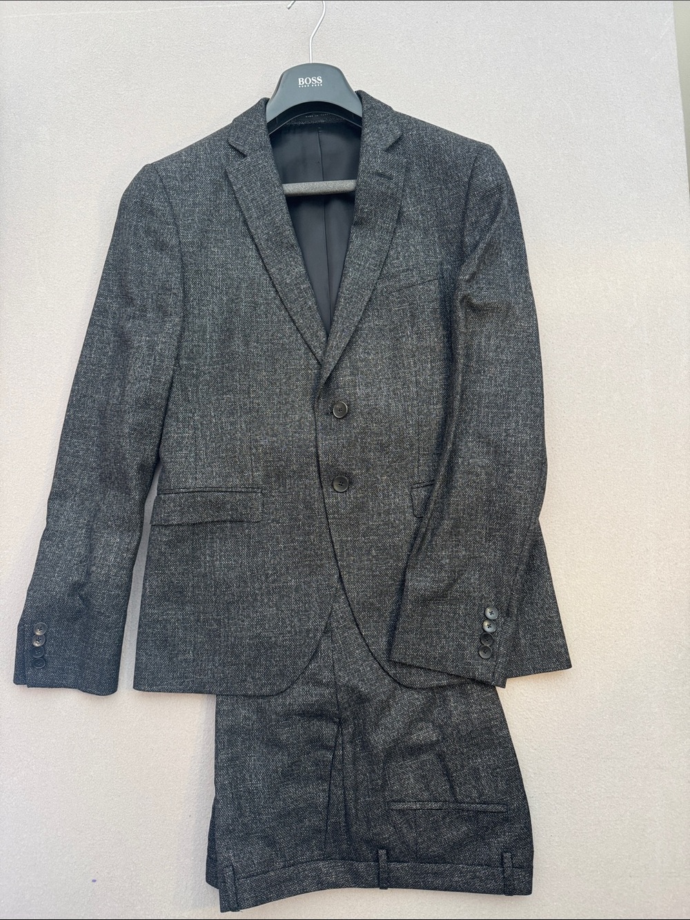 HUGO BOSS Reymond Wenten Slim Suit 38R Italian Fabric